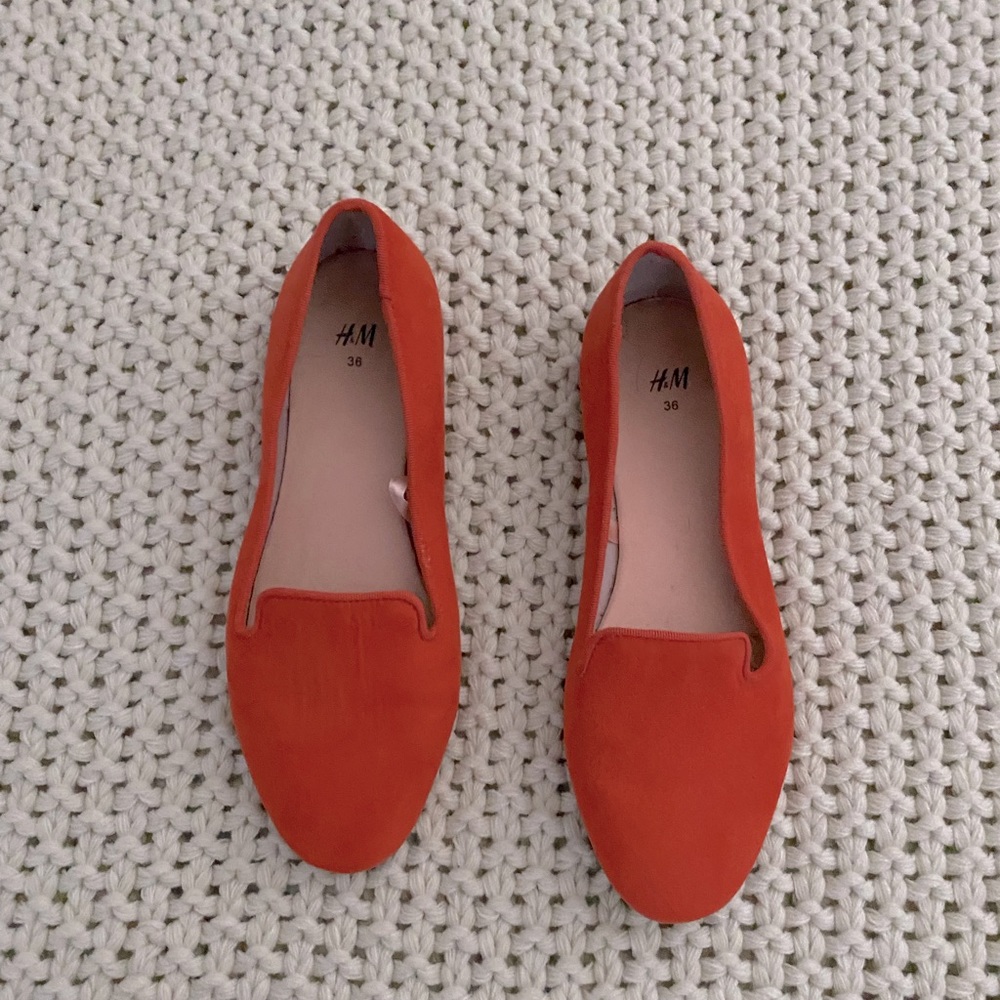 H&M Orange Suede Flats Size 5.5/6